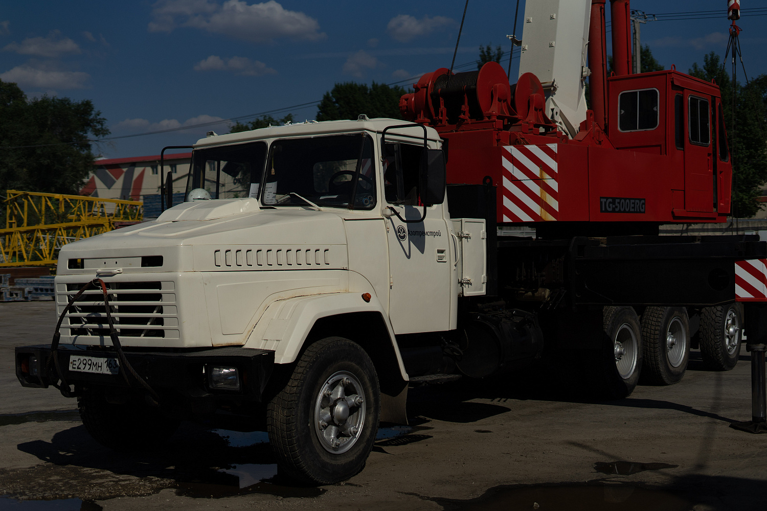 Автокран г/п 40тн (вылет стрелы до 35м)