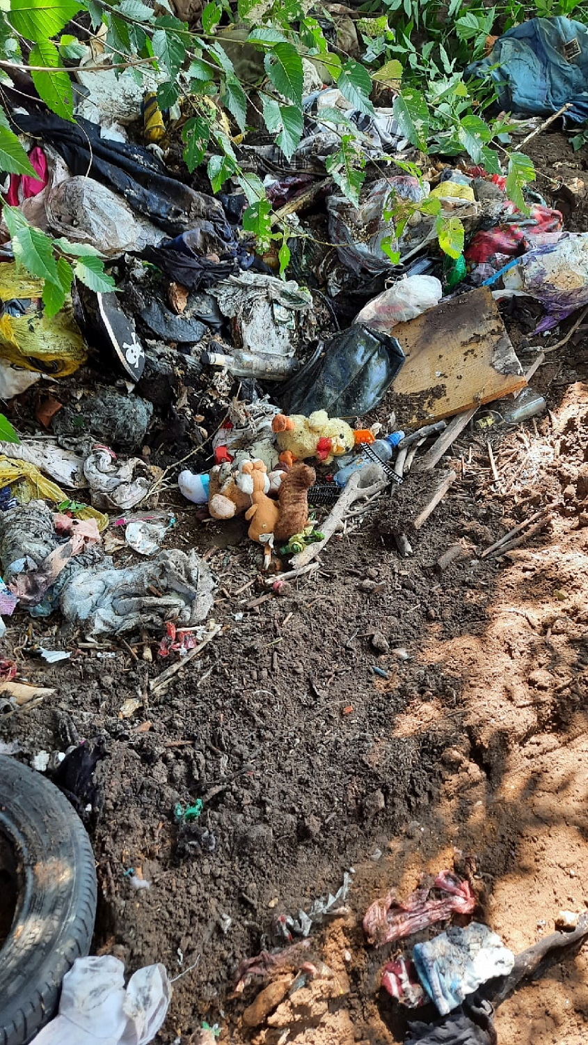 Помогаем администрации с уборкой несанкционированных городских свалок.